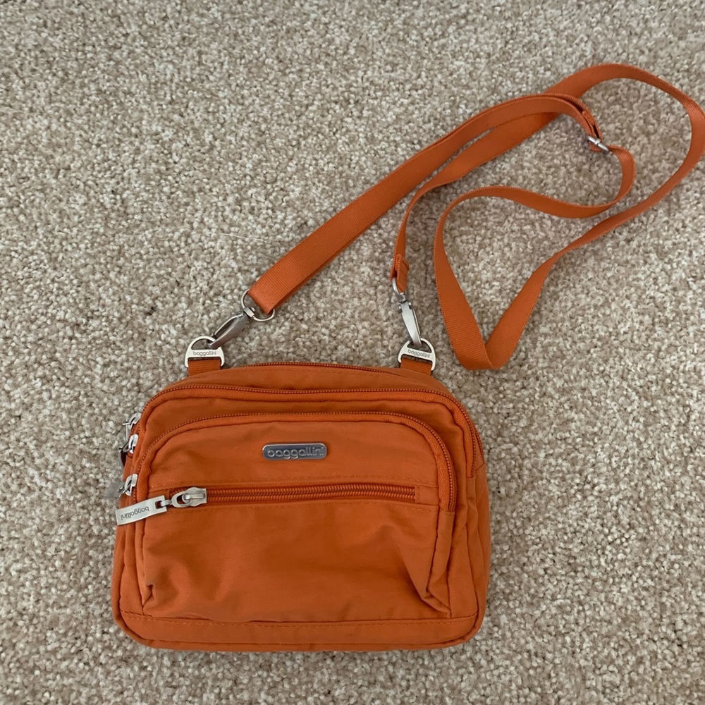 Baggallini belt bag/crossbody purse